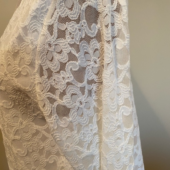 NWT White Lace Top - Picture 7 of 10